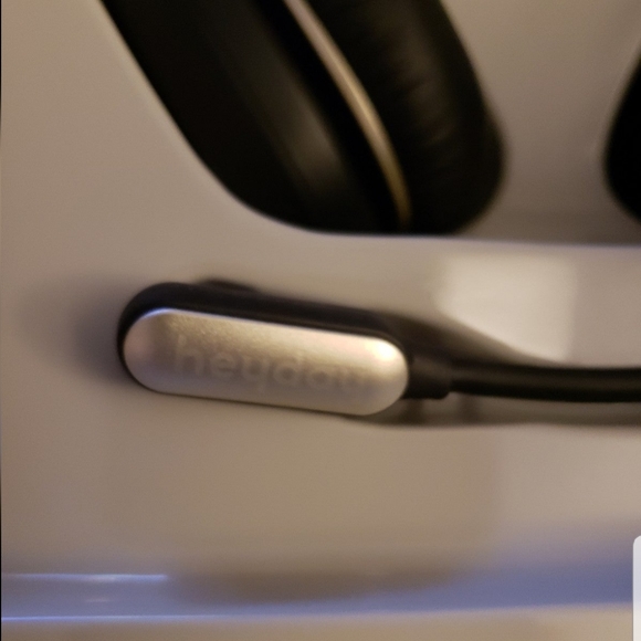 Heyday Wireless Headset with Detachable Microphone - Picture 7 of 7